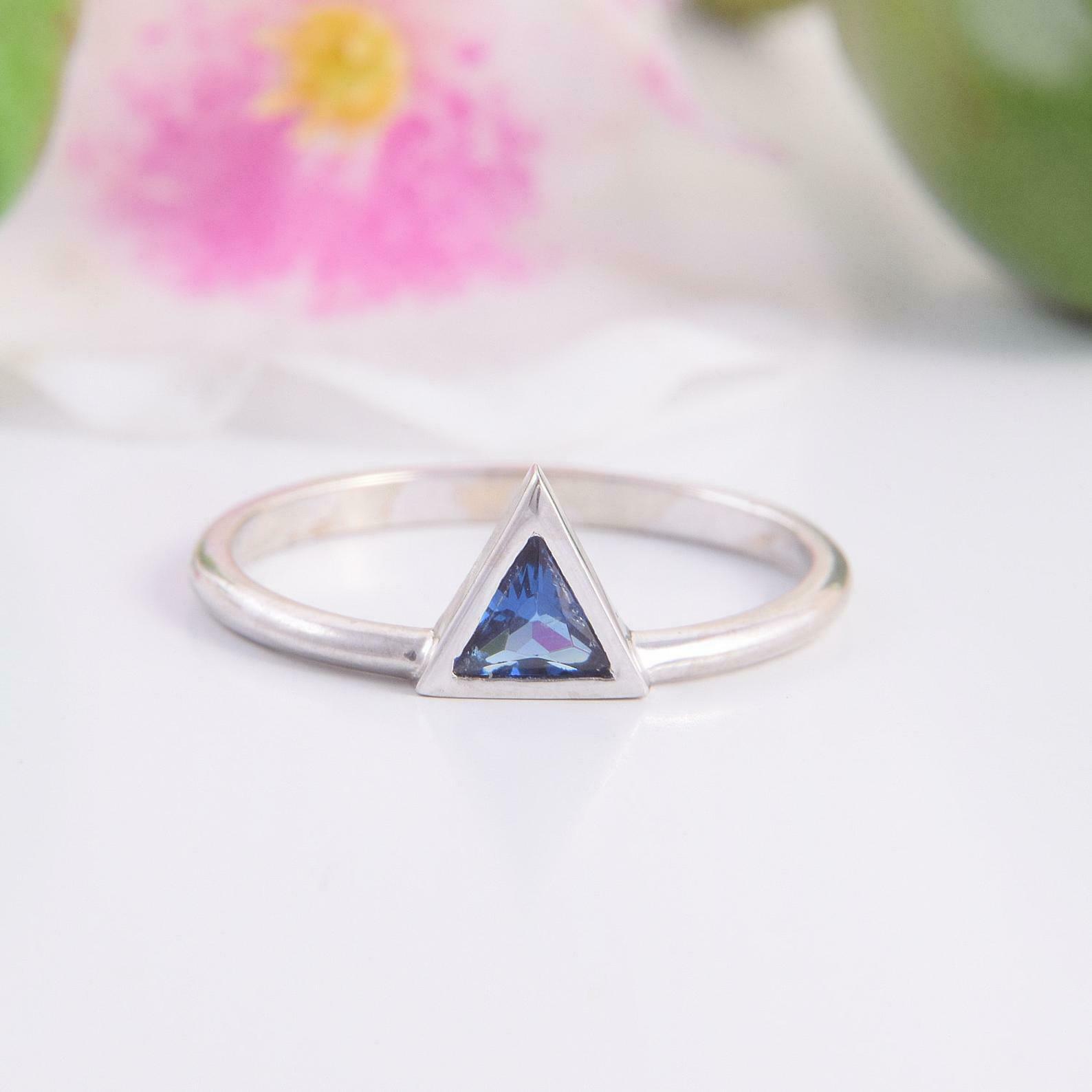 0.55ct Natural Blue Sapphire Solitaire Engagement Ring in 14k Solid White Gold