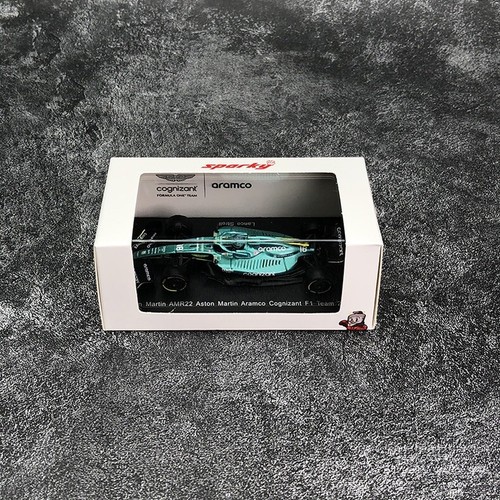 Spark 1/64 Aston Martin AMR22 Aramco Cognizant F1 car model 2022 Lance Stroll - Picture 9 of 9