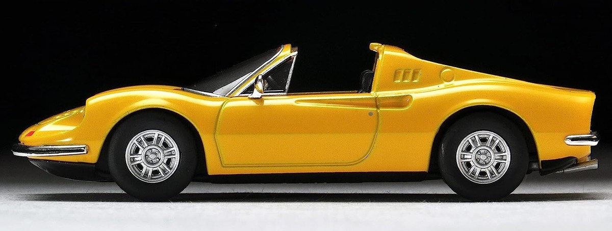Ferrari Dino 246 GTS イエロー スケールモデル Ferrari-Dino-246-GTS_01.jpg