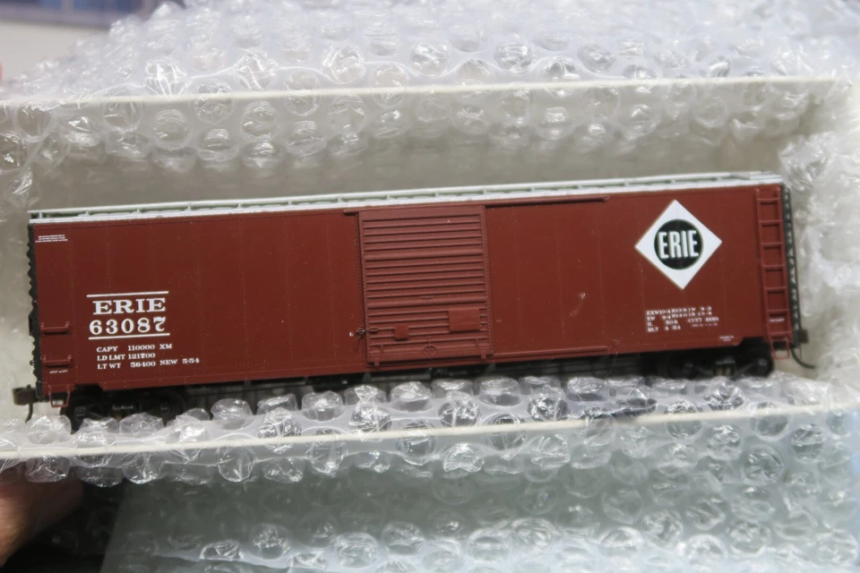 BRANCHLINE BLUEPRINT SERIES HO SCALE ERIE 63087 50' AAR BOX CAR ! PLEASE READ! - Image 4 of 4