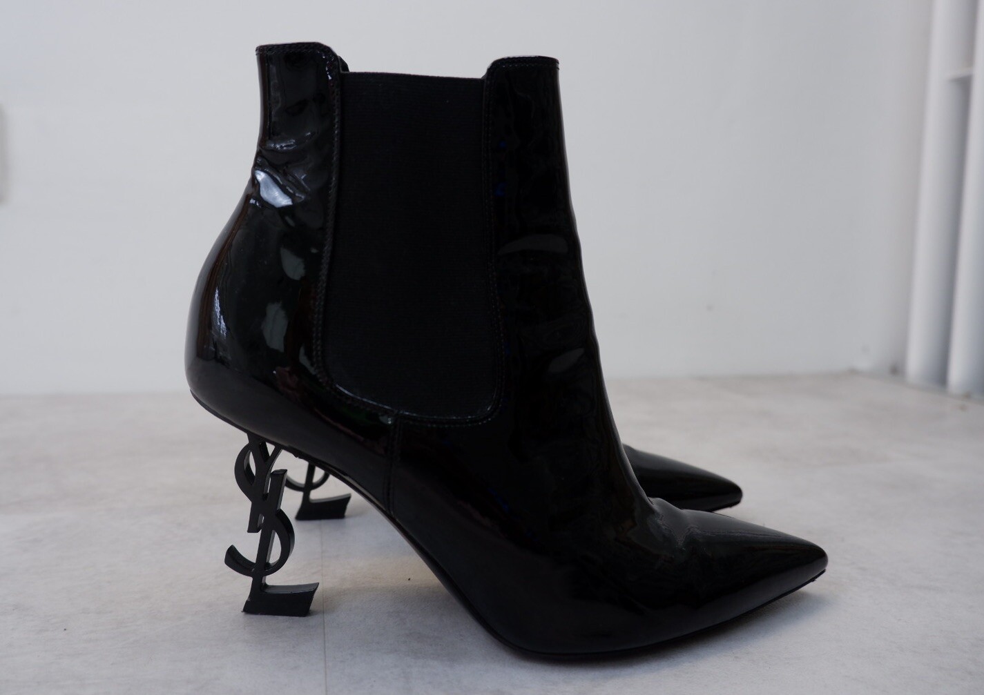 Stivaletti Saint Laurent Opyum in vernice con tacco taglia UK 4 5 EU 37 5 neri