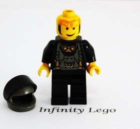 LEGO 2001 Boat Driver / Pilot Minifigure Studios Air Boat Sky Pirates 1362 1100