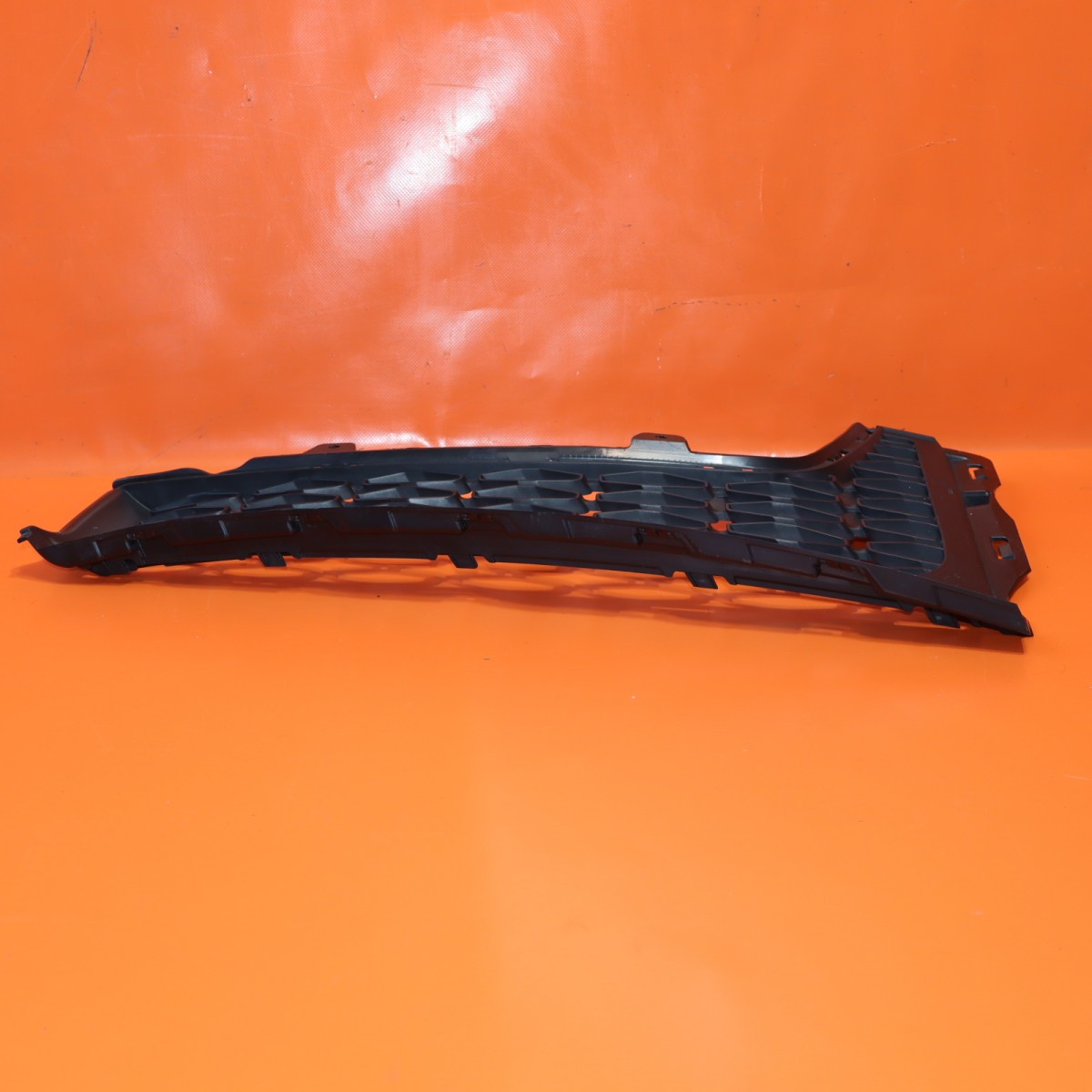 Rolls-Royce Ghost 2020-2023 Left Bumper grille P/N 7495521