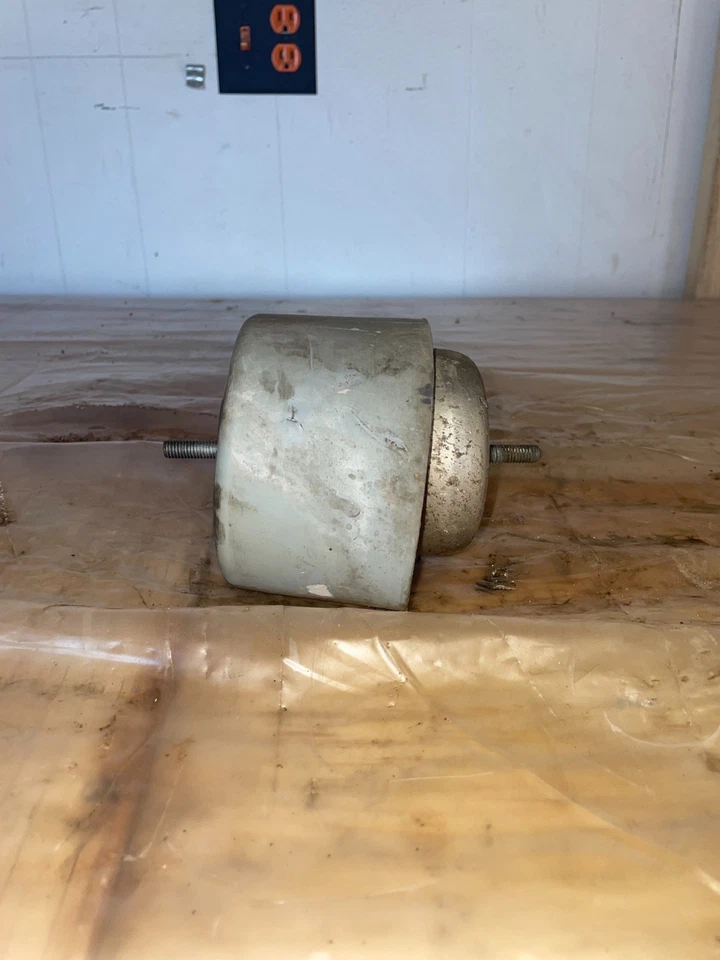 Audi A4 2002-2005 montaje de motor hidráulico lateral del pasajero Foto 3 de 4