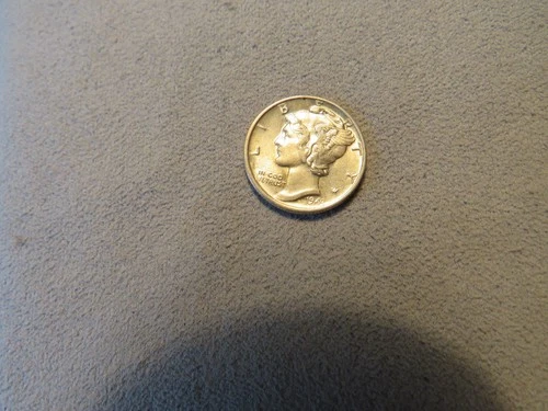 1943 Mercury Dime. Beautiful  BU Near Full Bands