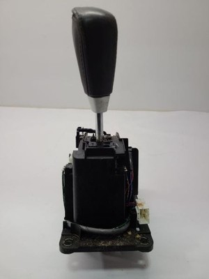 10  2010 NIssan Armada Automatic Transmission Shift Shifter Assembly