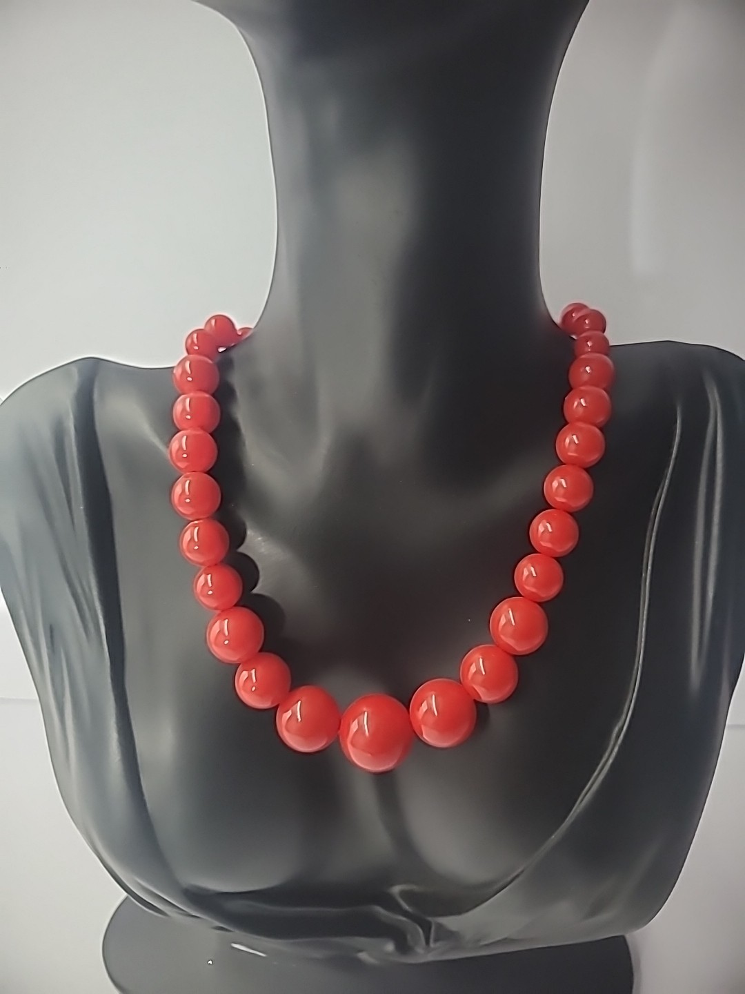 Vintage Necklace Beaded Graduated Red Solid Gold Tone Jewelry Costume
