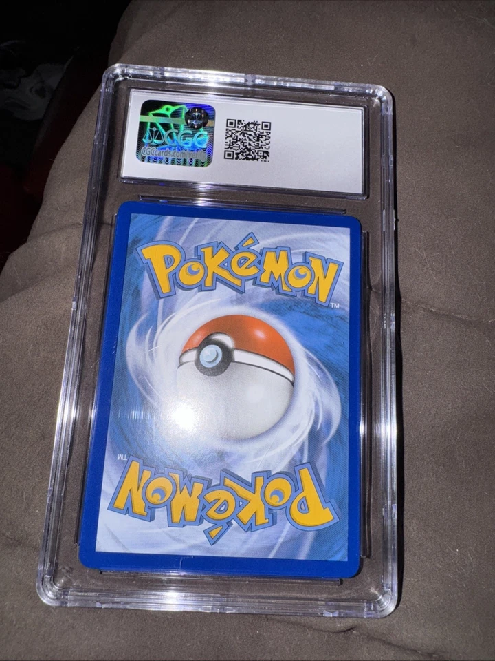 Pikachu V SWSH061 SWSH: Sword & Shield Promo Cards Holo - Image 2 of 2