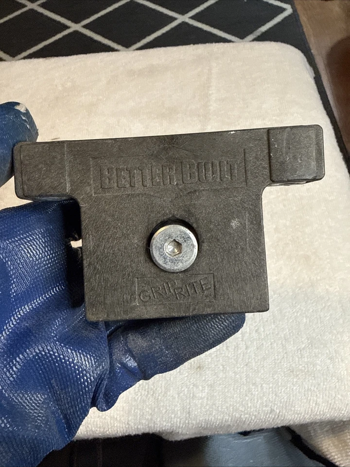 2 soportes para caja de herramientas sin taladro Better Built Grip Rite Foto 4 de 4