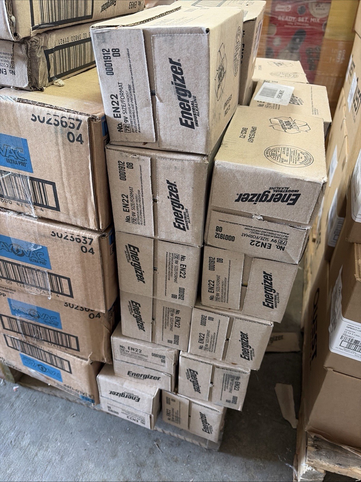 Energizer EN22 Industrial Alkaline Batteries, 9V , Non-Rechargeable, Box of 12