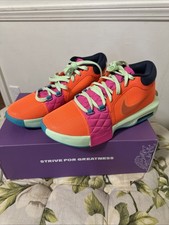 NIB MEN NIKE FB2239 800 LEBRON WITNESS VIII BASKETBALL ORANGE/BLUE SHOES 10-11