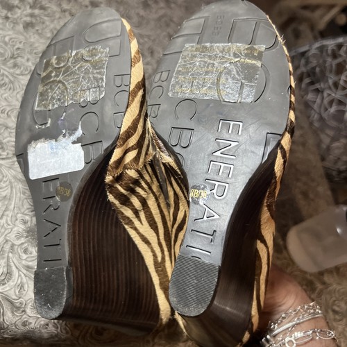 BCBGeneration Animal Print Wedge Heels Size 8B Calf Hair - Picture 6 of 7