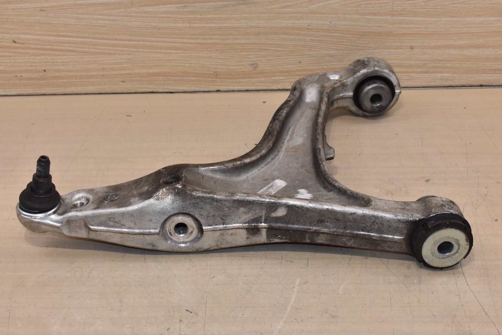 17-22 MASERATI LEVANTE FRONT SUSPENSION LOWER CONTROL ARM GENUINE OEM RIGHT