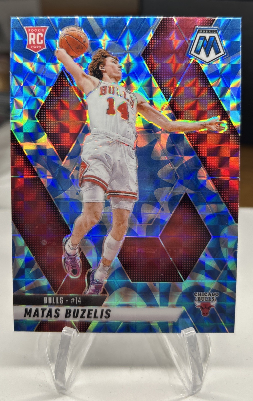 2024-25 Panini Mosaic - Rookies Matas Buzelis #223 Reactive Blue Mosaic Prizm