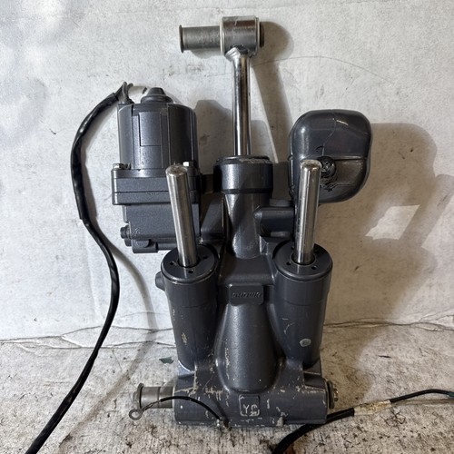Yamaha Outboard Showa Trim And Tilt Unit 115 130 150 175 200