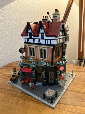 LEGO Modular Buildings 10350 Tudor Corner