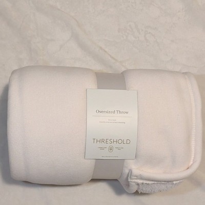 Threshold Reversible Chenille/Faux Shearling Oversized Throw White 50x70