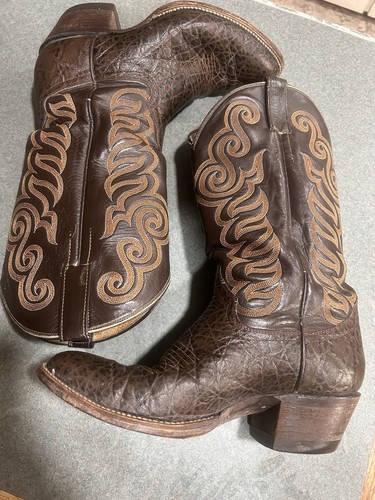 Cowtown Western Cowboy Boots Brown Leather  Size 8 Elephant Embossed