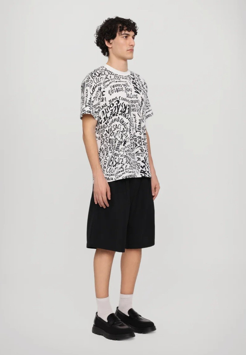 -65%OFF Versace Jeans Couture VJC White T-Shirt LOGOMANIA Tshirt sz L regular thumbnail 3