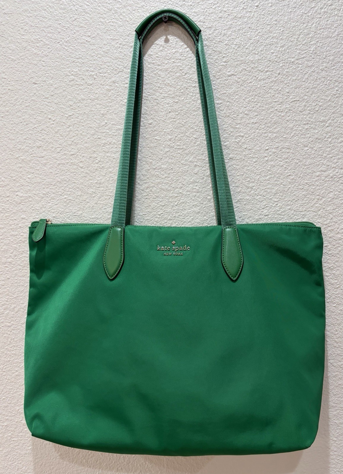 kate spade new york Green Solid Zip Top Tote Bag Lined Pockets
