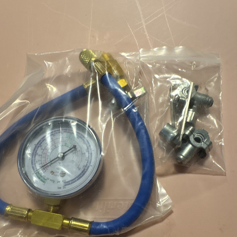Mechanical HVAC Refrigerant Pressure Gauge & Blue Low Side Hose, PSI, Dry, R22