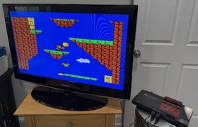 Sega Master System 3010-A With 4 Games, 2 Controllers, Light Phaser,Box TESTED