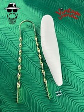 VINTAGE LOWRIDER 26" BICYCLE VINYL WHITE SADDLE W/ FLAT TWISTED GOLD SISSYBAR.