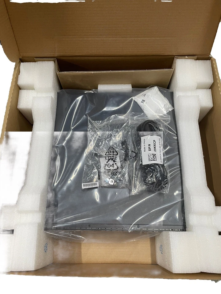 Dell C1048P 48 Port x 1GbE PoE+ RJ45 Ports + 2 x SFP+Switch J9K8D - Image 3 of 3