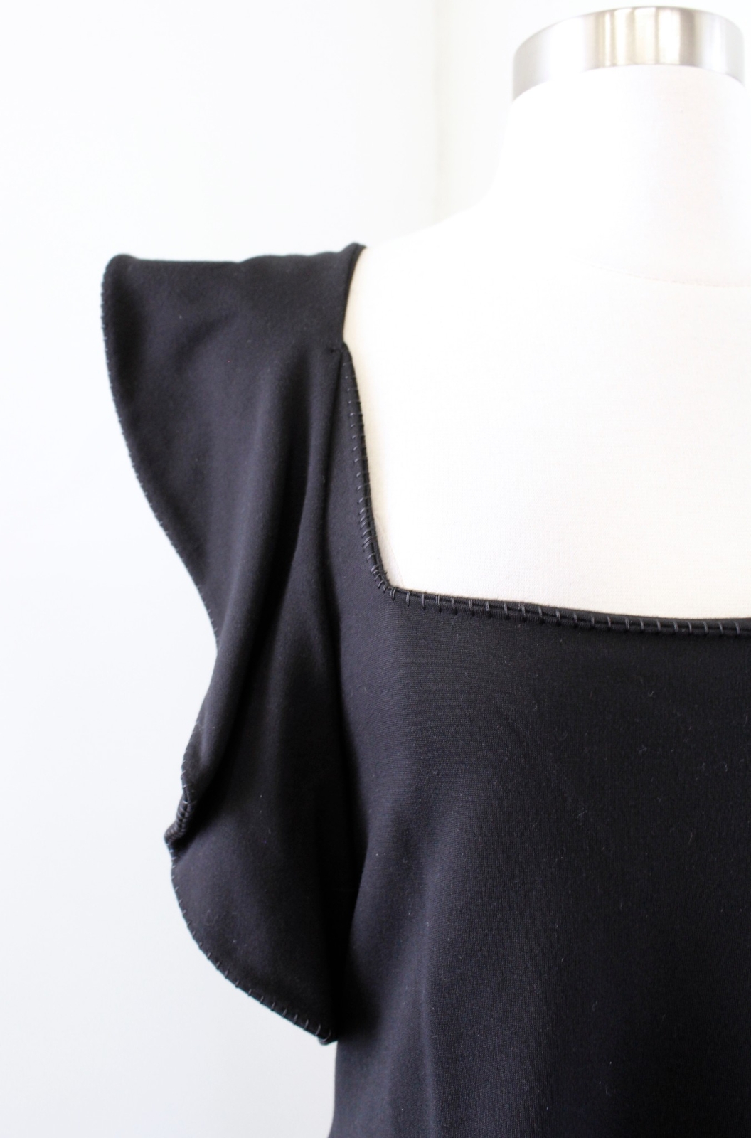 French Connection Solid Black Ruffle Flutter Slee… - image 2