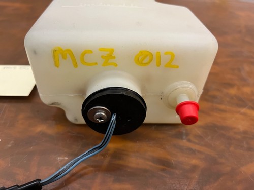 MERCURY ZEUS 3000 DRIVELUBE BOTTLE #8M0028476 USED! GOOD CONDITION! - Picture 9 of 9