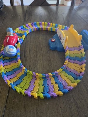 Pocoyo Track And Car