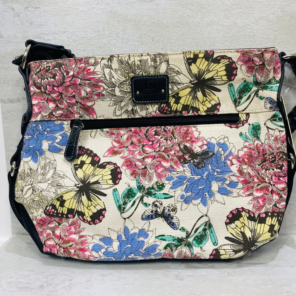 Bolso de hombro Hobo con mariposa floral de Stone Mountain USA Beige Negro Foto 4 de 4
