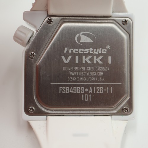 Freestyle Vikki White Square Case Watch Water Resistant FS84969 with New Battery - Picture 14 of 15