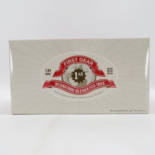 First Gear US Feeds International KB-8 Bulk Feed Truck 1:34 Die Cast #19-3339 - Picture 12 of 18