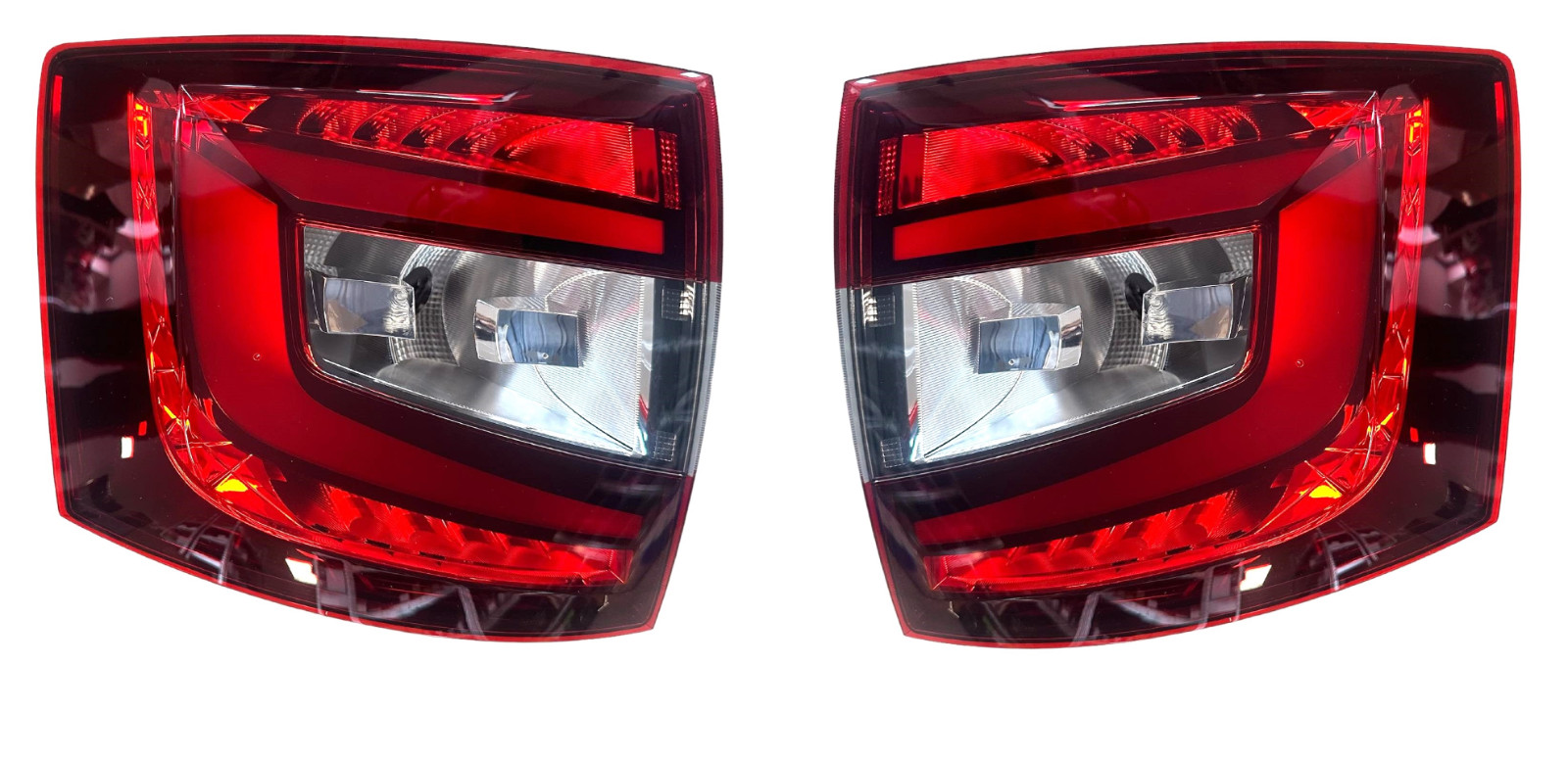 Lampe stop LED arriere Skoda Octavia 2017 2018 Break feux