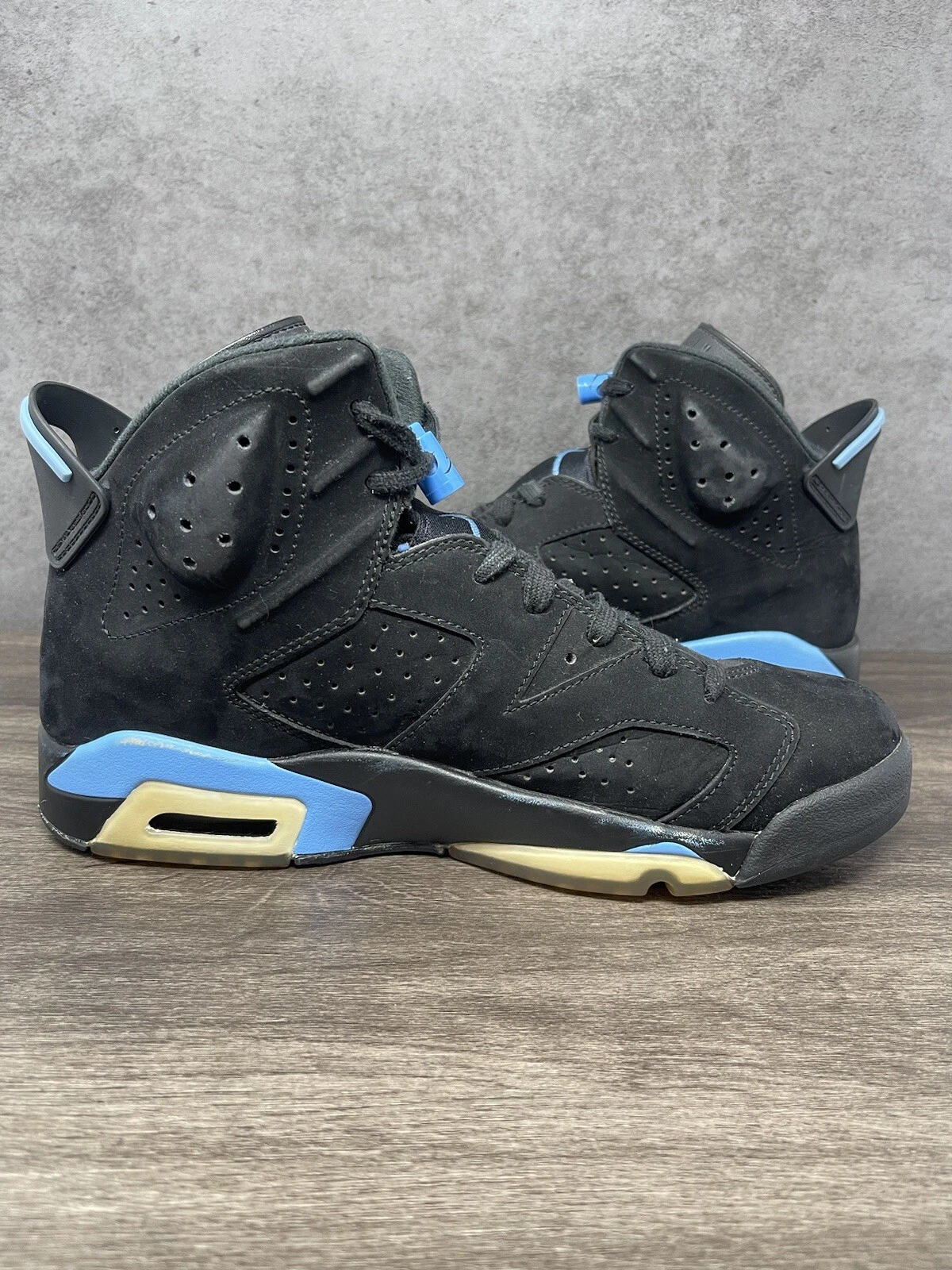 Air Jordan 6 Retro Taglia 9 Uomo UNC Nero Blu Università 384664 006