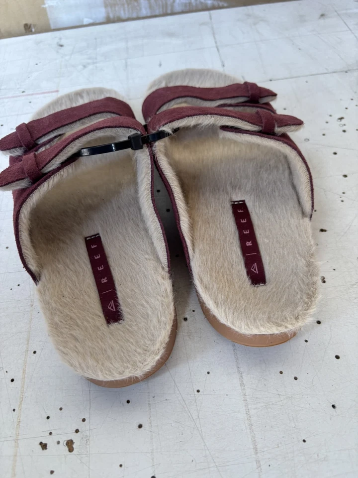 REEF Women's Ojai Two Bar Cozy Cordovan Size 7 Medium Width Brand New - Image 3 of 4