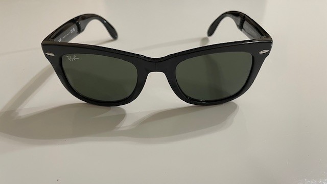 Ray-Ban Sunglasses RB4105 Folding Wayfarer 601 50-22 140 3N Green