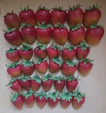 PACKAGE OF 36 ASSORTED LIFE LIKE REALISTIC ARTIFICIAL FAKE STRAWBERRIES 1.5"/2"
