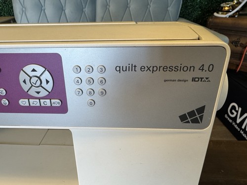 Pfaff P53 Quilt Expression 4.0 Sewing Machine Excellent Condition with Free ship - Picture 2 of 2