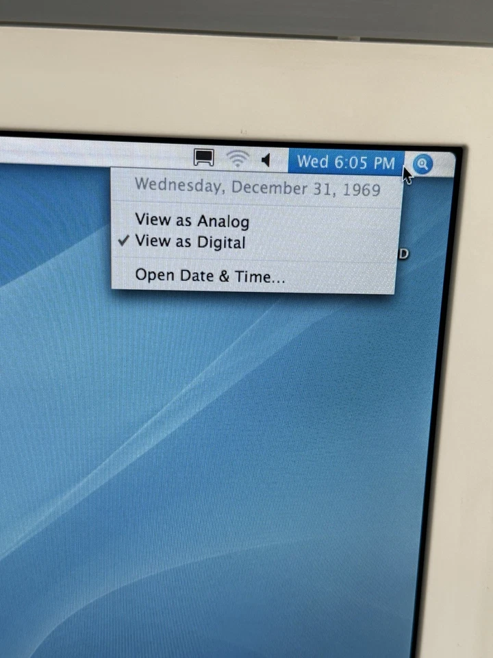 Vintage Apple iMac G5 Desktop Model A1076 W Keyboard & Mouse 2005 Working - Image 4 of 4