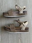 Beautiful Sparkling Gold Sandals For Girls Size 9 — photo 2
