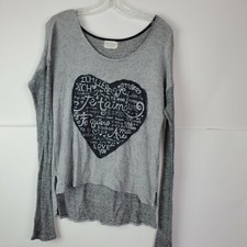 The Clas-Sic Women's Heart Sweater Gray LS Lightweight Size M Made in USA