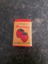Wonderful Strawberry The Best Pictures Collectible Eraser Debika SE5-12 Japan