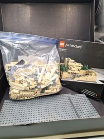 LEGO ARCHITECTURE: Fallingwater (21005) Complete Qith Manual