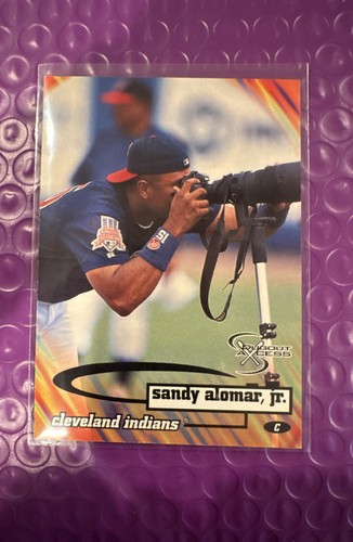 1998 Skybox Dugout Axcess Sandy Alomar Jr. #62 card