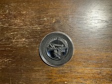 IN-N-OUT Burger 1997 Preferred Customer “Free Burger” Commemorative Coin IN-N-OUT Burger 1997 Preferred Customer “Free Burger” Commemorative Coin