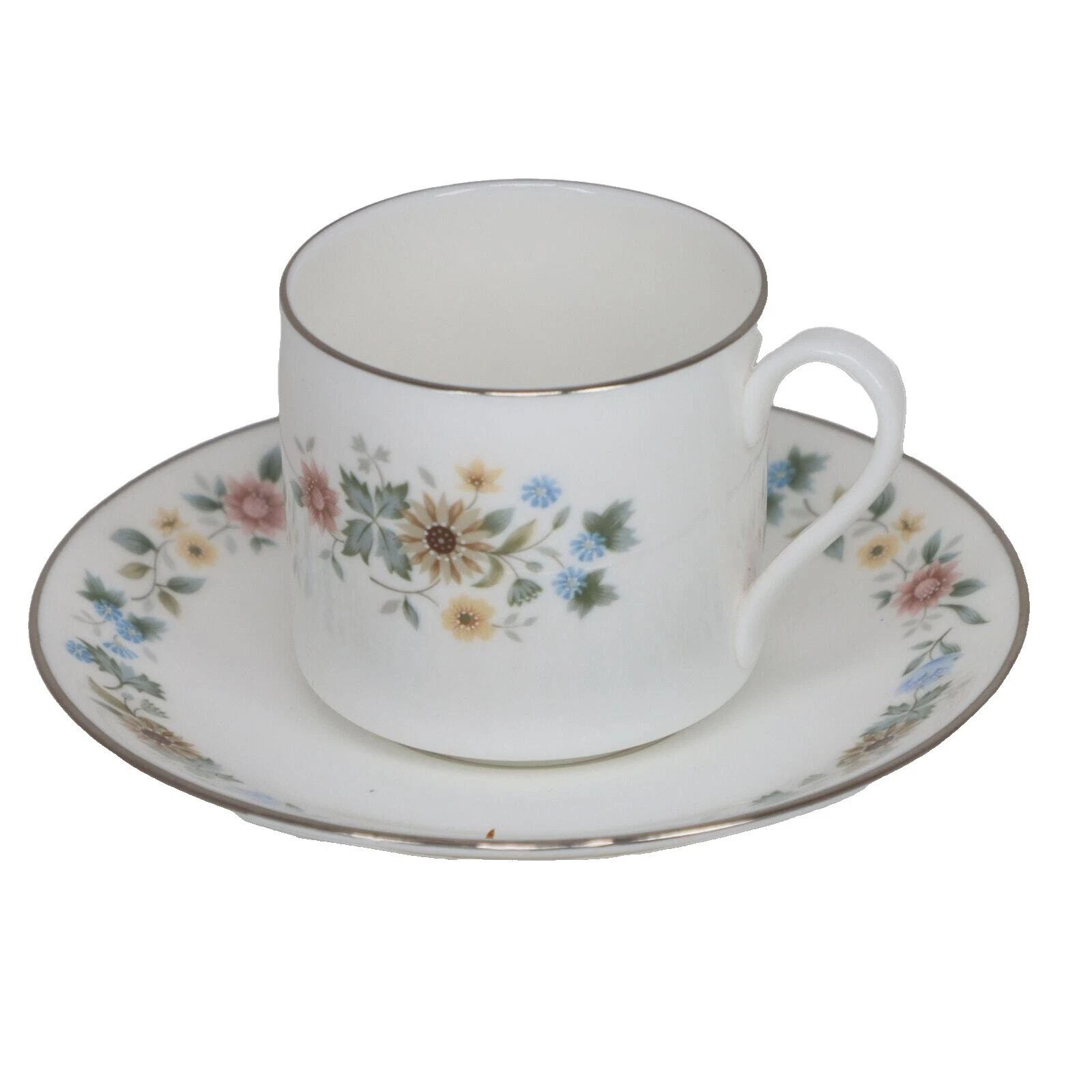 Porcelana Royal Doulton Floral Tazas y Platillos