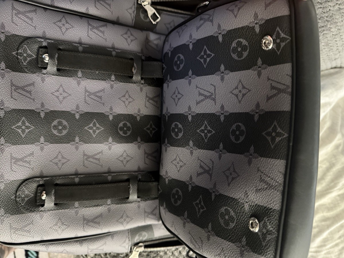 バッグ Louis Vuitton bag Pre-Owned Kim Jones x Louis Vuitton Navy Monogram Upside
