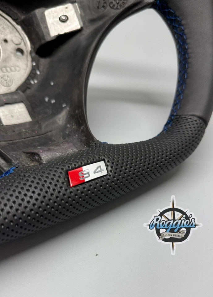 AUDI S4 B5 1998-2001 Volante Personalizado GENUINO NUEVO S4 Insignia NUEVO Cuero Foto 4 de 4